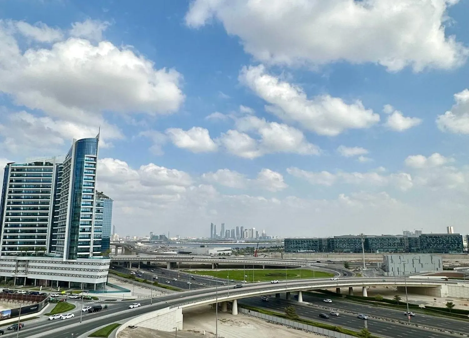 Apartment 1 Bedroom In The Heart Of Business Bay Dubai United Arab Emirates